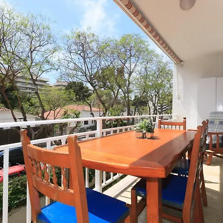 Uhc Sayonara Apartments Salou Exterior photo