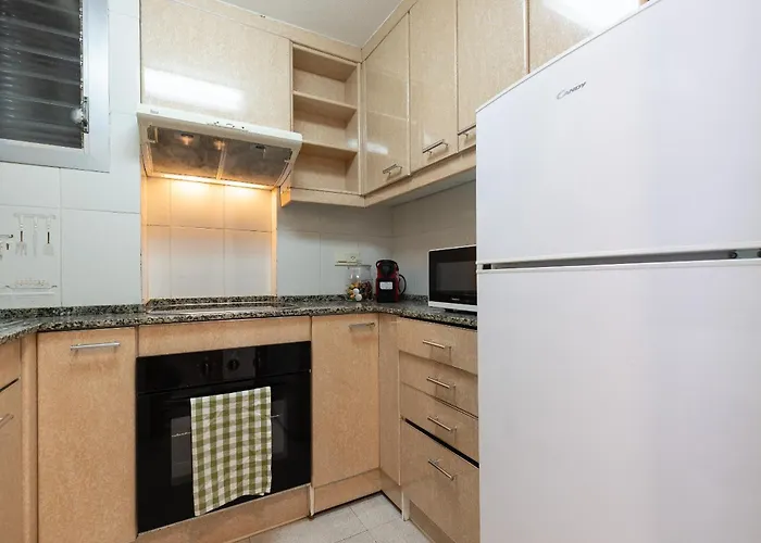 Uhc Sayonara Apartments
