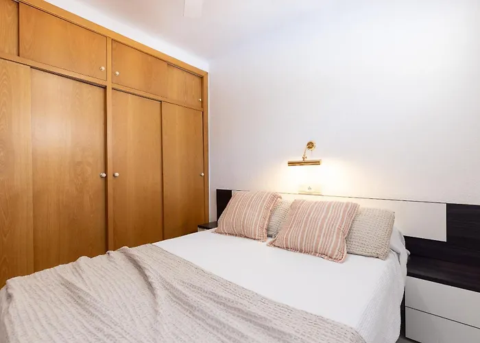 Uhc Sayonara Apartments