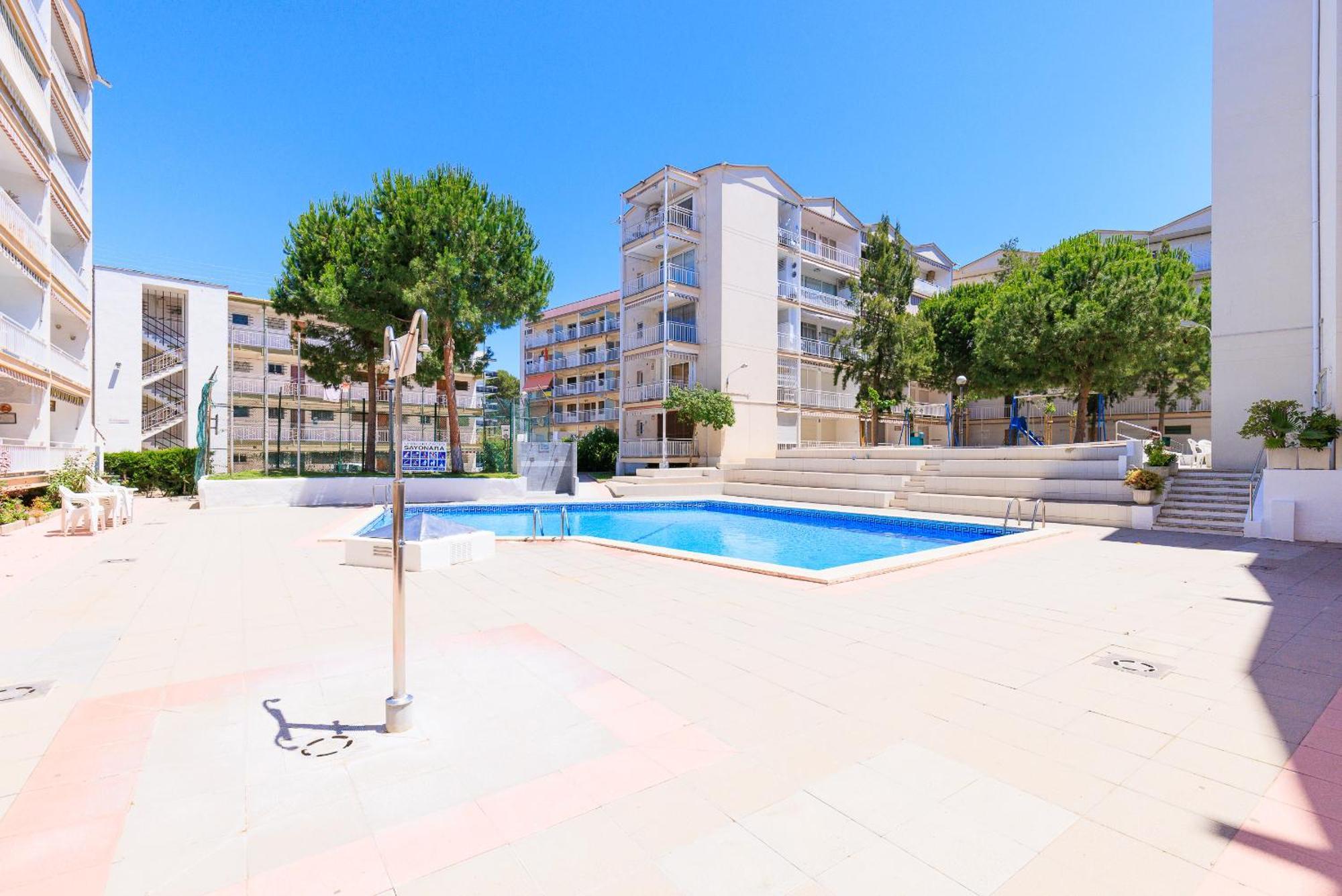 Uhc Sayonara Apartment
